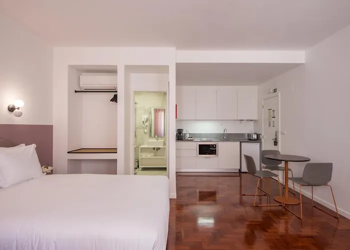 Lsa Campos By Numa * Lisboa